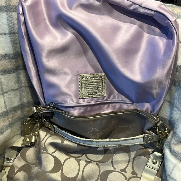 Coach Poppy Gold Bag - Picture 11 of 12